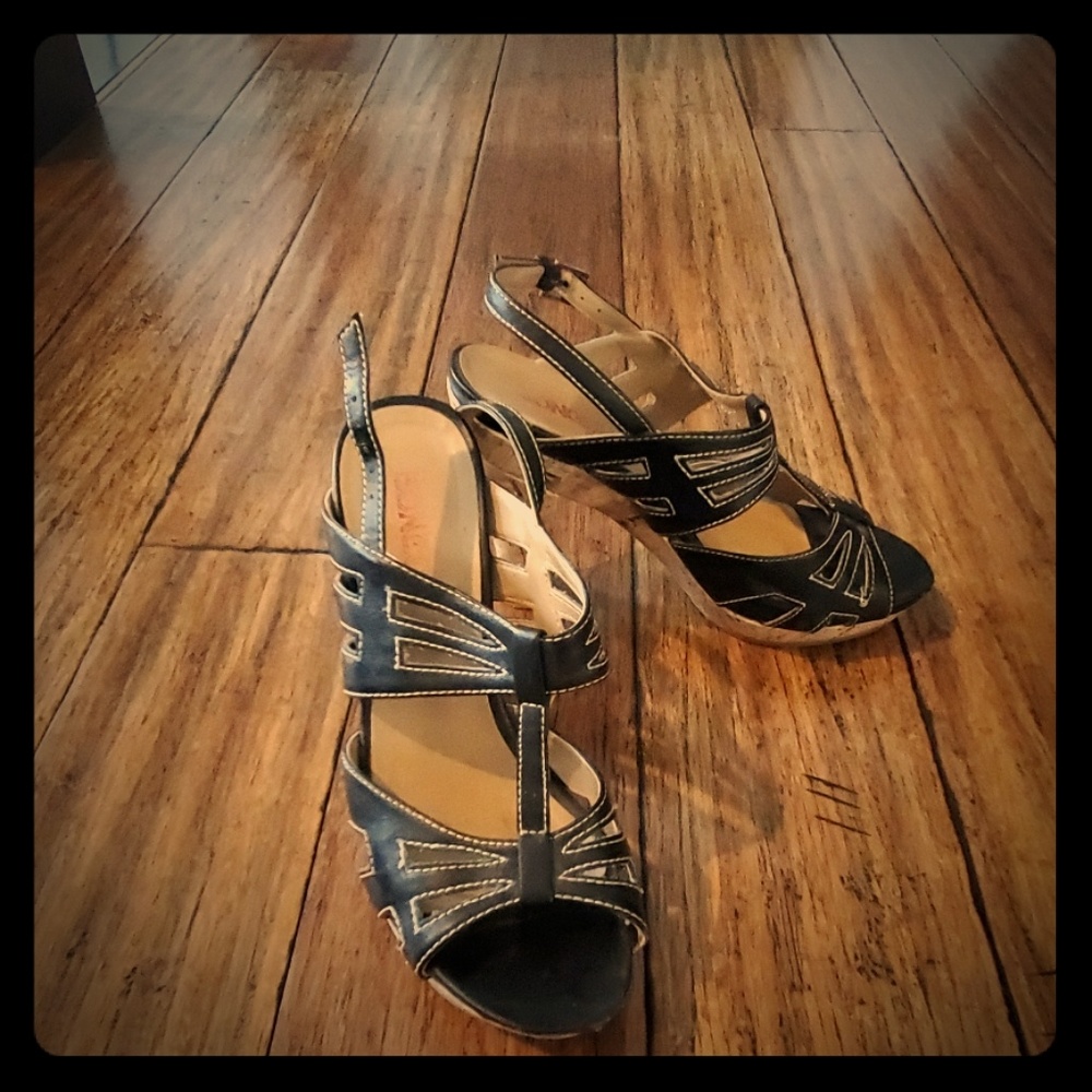 Women's black heels